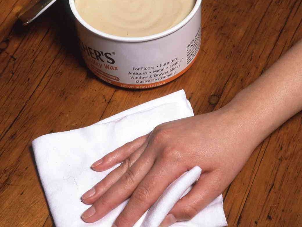 Loại bỏ vết trầy xước trên gỗ