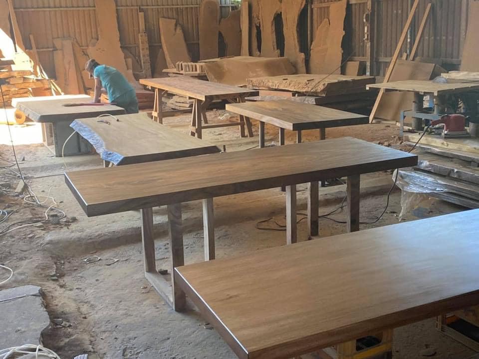 Xưởng sản xuất bàn gỗ me tây rẻ nhất HCM (Hồ Chí Minh)