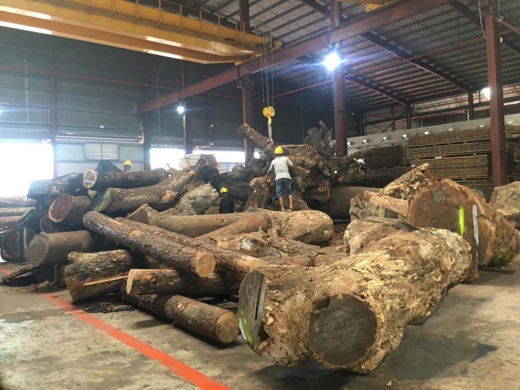 Bảng Giá Sỉ Bàn Gỗ Nguyên Tấm Nguyên Khối