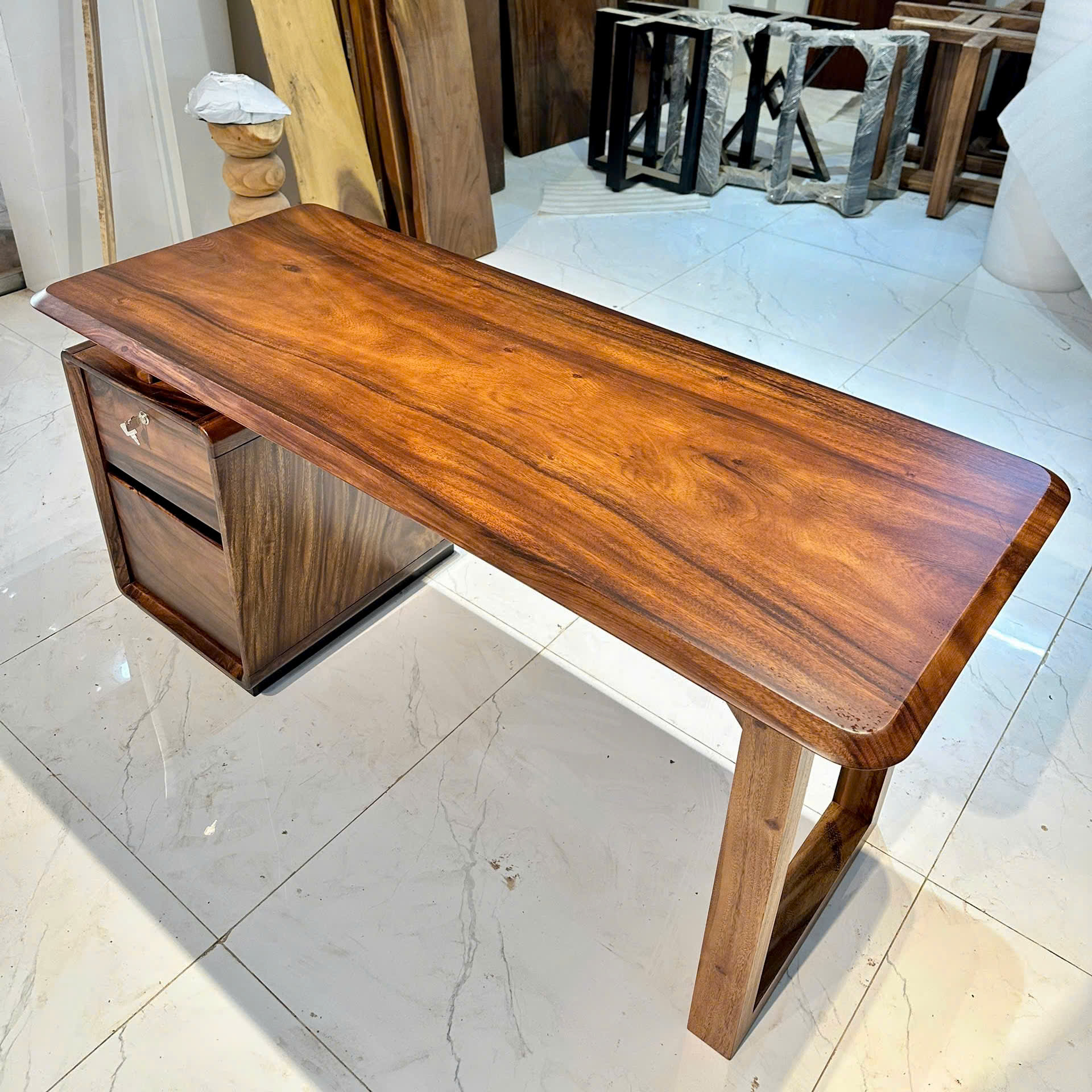 ban-lam-viec-go-tu-nhien-nguyen-tam-saman-wood-5 ban-lam-viec-go-tu-nhien-nguyen-tam-saman-wood-5