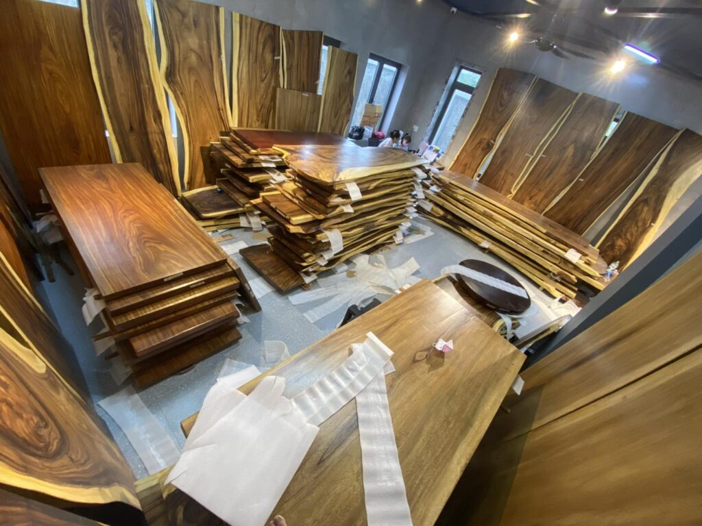 SAMAN WOOD – XƯỞNG SẢN XUẤT BÀN GỖ ME TÂY NGUYÊN TẤM CAO CẤP TÌM KIẾM ĐỐI TÁC XUẤT KHẨU TOÀN CẦU